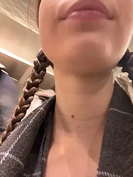 Snapshot of Lia__Love chatting on January 6, 2025, 1:08 pm Lia Love online show from January 6, 2025, 1:08 pm