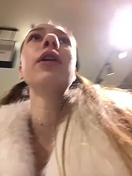 Snapshot of Lia__Love chatting on January 23, 2025, 1:13 pm Lia Love online show from January 23, 2025, 1:13 pm