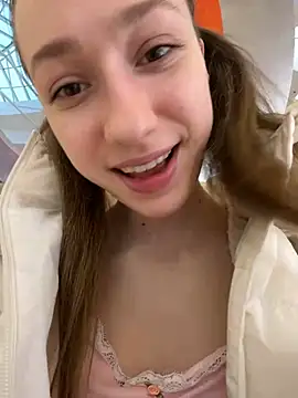 Snapshot of Lia__Love chatting on January 28, 2025, 9:08 am Lia Love online show from January 28, 2025, 9:08 am