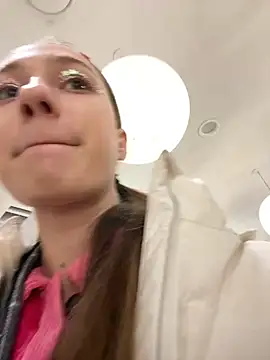 Snapshot of Lia__Love chatting on February 13, 2025, 1:15 pm Lia Love online show from February 13, 2025, 1:15 pm