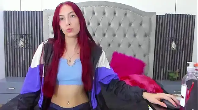 Snapshot of danna_flame chatting on January 7, 2025, 10:32 am danna flame online show from January 7, 2025, 10:32 am