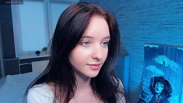 MerylHedley online show from December 12, 2024, 10:24 am