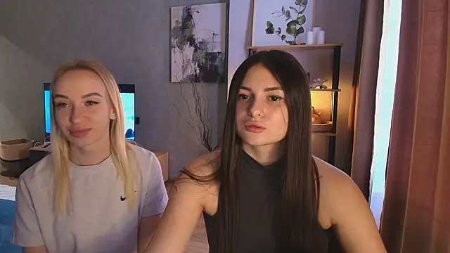 ShySonya online show from November 23, 2025, 10:59 am