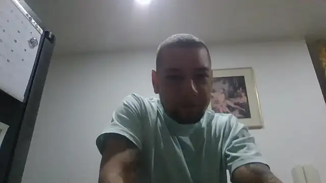 Snapshot of MrSoulMommy chatting on January 7, 2025, 9:40 am MrSoulMommy online show from January 7, 2025, 9:40 am