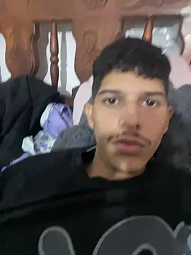 LiamGadiell online show from April 16, 2026, 11:07 pm