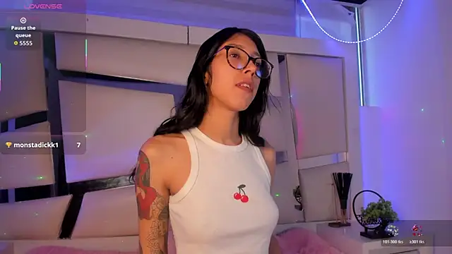 Snapshot of Mis__lola chatting on November 29, 2025, 10:13 pm Mis lola online show from November 29, 2025, 10:13 pm