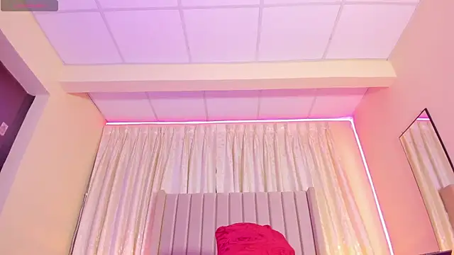 Aliison Smith online show from January 11, 2025, 2:52 am