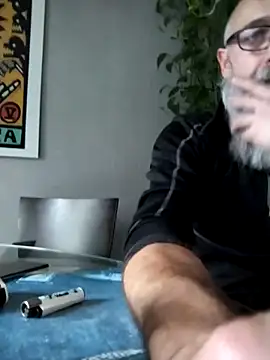 Kingsscepter online show from October 13, 2025, 10:26 am