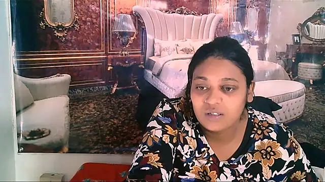 Snapshot of IndianYummy chatting on October 21, 2025, 4:35 am IndianYummy online show from October 21, 2025, 4:35 am