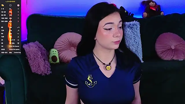 AveryWillow online show from April 5, 2026, 10:07 pm