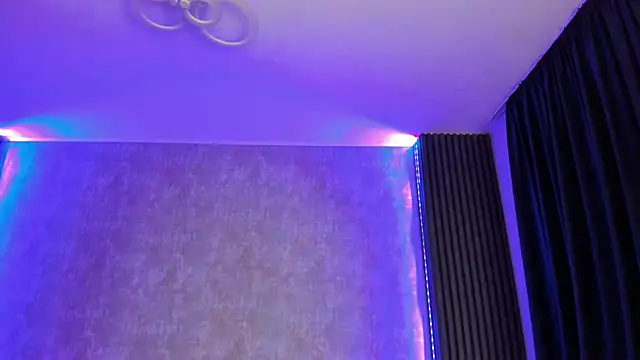 Milla Heart online show from March 16, 2025, 5:36 am