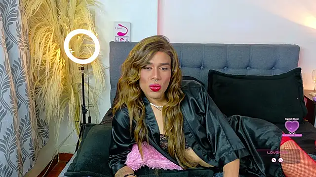 Rouse Hilton online show from November 4, 2025, 1:16 am