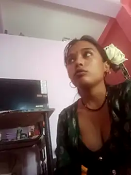 Surajpuja79 online show from February 7, 2026, 4:05 am