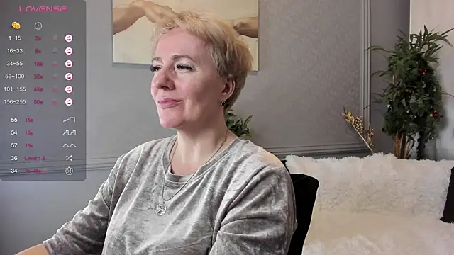 Nika Smit online show from December 24, 2024, 3:26 pm