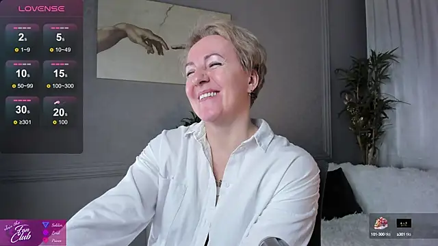 Nika Smit online show from February 1, 2025, 2:24 pm