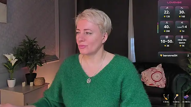 Nika Smit online show from February 22, 2026, 6:02 am