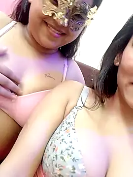 Lusty Queen69 online show from March 17, 2025, 7:26 pm