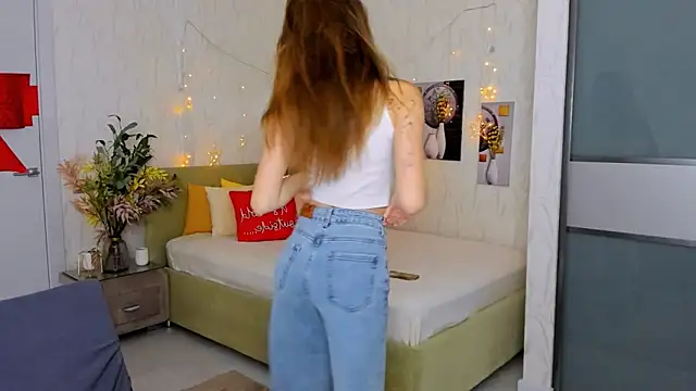 SereneFlame online show from February 8, 2025, 4:03 am