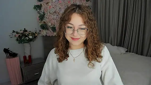 SereneFlame online show from September 25, 2025, 4:00 pm