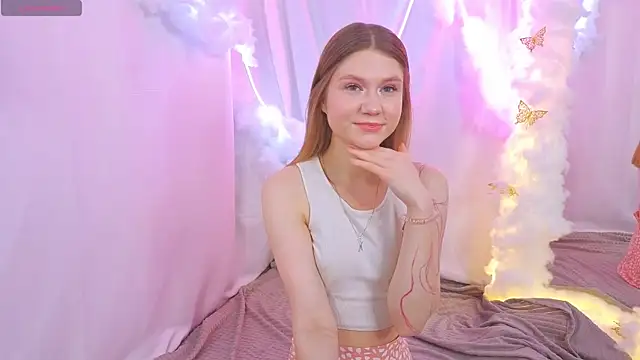 AlisiaSpinnet  online show from October 19, 2025, 3:56 pm