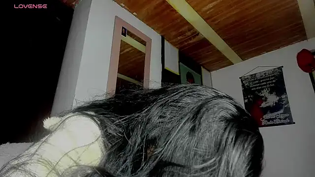 Nenita Hot  online show from October 2, 2025, 4:19 am