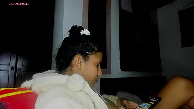 Nenita Hot  online show from October 3, 2025, 4:09 am