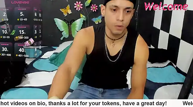 MikeRose94 online show from March 15, 2025, 4:32 pm