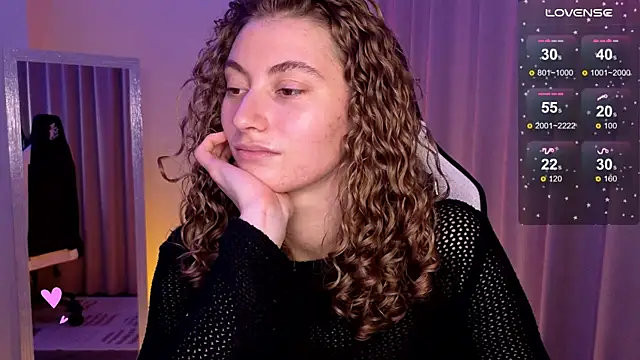 lady curls online show from January 16, 2025, 5:21 am