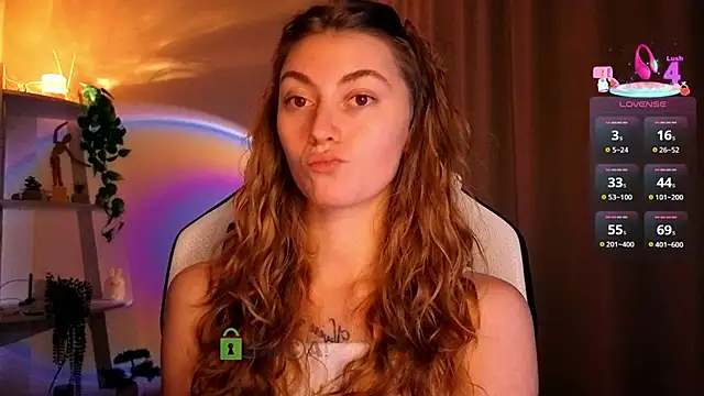 lady curls online show from March 24, 2026, 10:26 pm