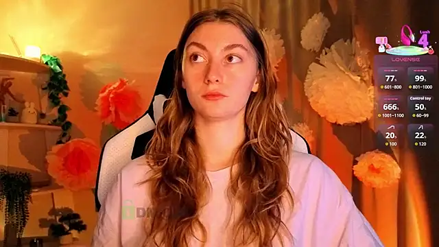 lady curls online show from April 7, 2026, 9:37 pm