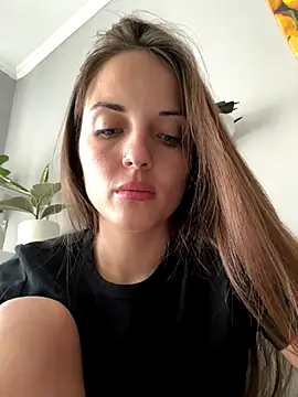 AmiLavs online show from November 8, 2025, 11:21 am