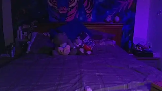 tattoomilf86 online show from February 7, 2026, 8:56 pm