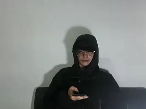 Snapshot of creamyadvisor01 chatting on January 5, 2025, 11:48 am creamyadvisor01 online show from January 5, 2025, 11:48 am