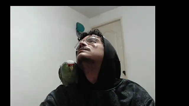 Snapshot of creamyadvisor01 chatting on March 6, 2025, 12:52 pm creamyadvisor01 online show from March 6, 2025, 12:52 pm