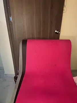 MOMALANA online show from September 18, 2025, 8:22 pm