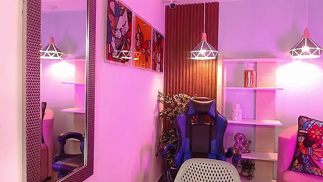 Dalila Sky online show from September 23, 2025, 6:11 pm