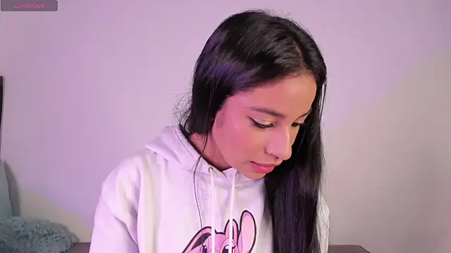 Snapshot of Mereo_leona chatting on January 6, 2026, 12:03 am Mereo leona online show from January 6, 2026, 12:03 am