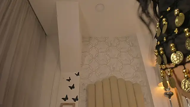 Snapshot of Foxy200__ chatting on February 11, 2026, 8:14 pm Foxy200 online show from February 11, 2026, 8:14 pm