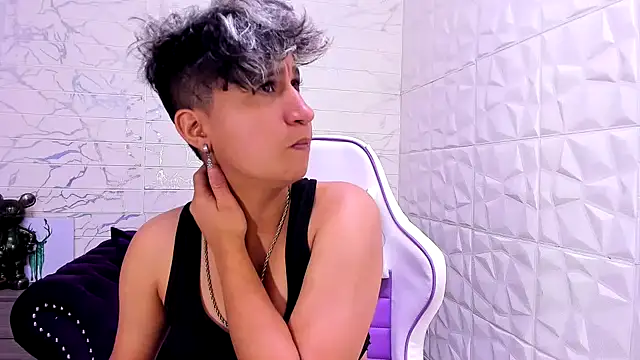 Im Milan Rs online show from February 15, 2025, 12:15 am