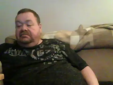 Snapshot of hitman_35 chatting on March 23, 2025, 5:21 am hitman 35 online show from March 23, 2025, 5:21 am