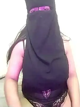 Snapshot of nadya-74 chatting on September 17, 2025, 1:24 pm nadya-74 online show from September 17, 2025, 1:24 pm