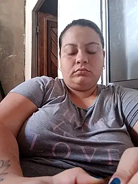 Snapshot of carola_hotwife chatting on September 27, 2025, 10:53 am carola hotwife online show from September 27, 2025, 10:53 am