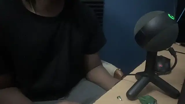 Snapshot of tokenkingtn chatting on February 9, 2025, 1:33 am tokenkingtn online show from February 9, 2025, 1:33 am