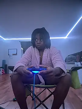 Snapshot of tokenkingtn chatting on March 21, 2025, 10:39 pm tokenkingtn online show from March 21, 2025, 10:39 pm