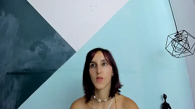 Snapshot of Ambar_Roux_ chatting on January 7, 2025, 7:59 pm Ambar Roux  online show from January 7, 2025, 7:59 pm