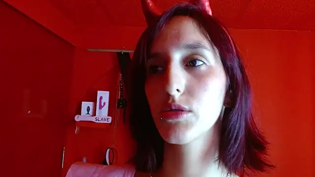 Snapshot of Ambar_Roux_ chatting on March 22, 2025, 5:49 am Ambar Roux  online show from March 22, 2025, 5:49 am