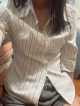 Snapshot of Mei_0906 chatting on October 4, 2025, 6:00 am Mei 0906 online show from October 4, 2025, 6:00 am