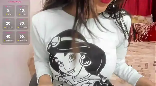 Snapshot of Reika_01 chatting on December 6, 2024, 12:45 am Reika 01 online show from December 6, 2024, 12:45 am