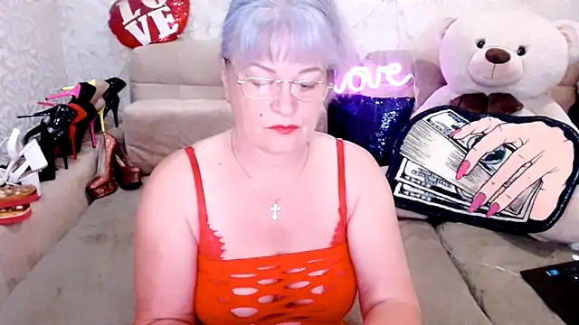 SiberiabBerry online show from May 18, 2026, 3:24 am