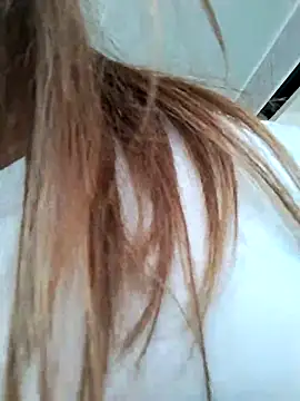 Snapshot of Katalina_S3xy chatting on March 3, 2025, 4:03 pm Katalina S3xy online show from March 3, 2025, 4:03 pm